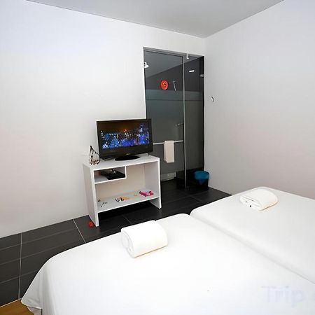 Zoom Inn Boutique Hotel - Danga Bay Johor Bahru Exterior photo