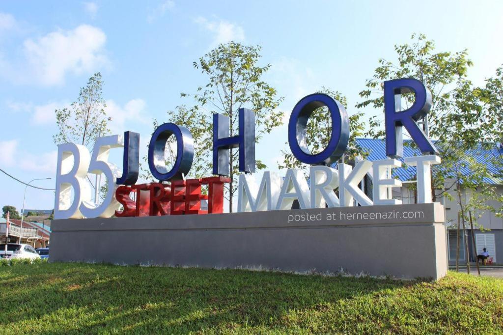 Zoom Inn Boutique Hotel - Danga Bay Johor Bahru Exterior photo