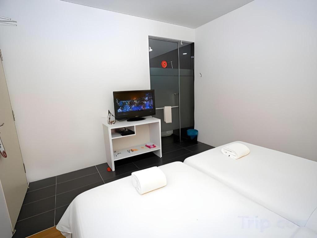 Zoom Inn Boutique Hotel - Danga Bay Johor Bahru Exterior photo