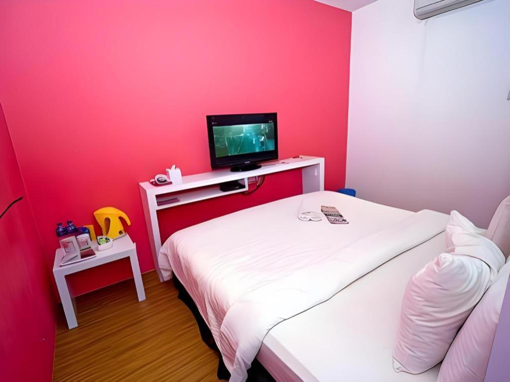 Zoom Inn Boutique Hotel - Danga Bay Johor Bahru Exterior photo