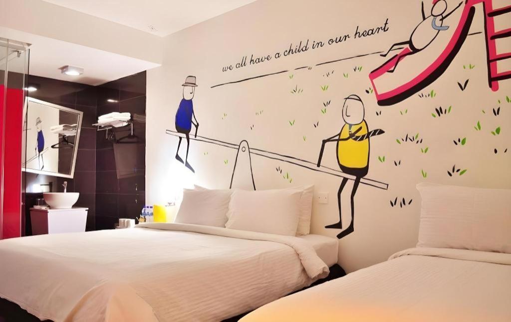 Zoom Inn Boutique Hotel - Danga Bay Johor Bahru Exterior photo