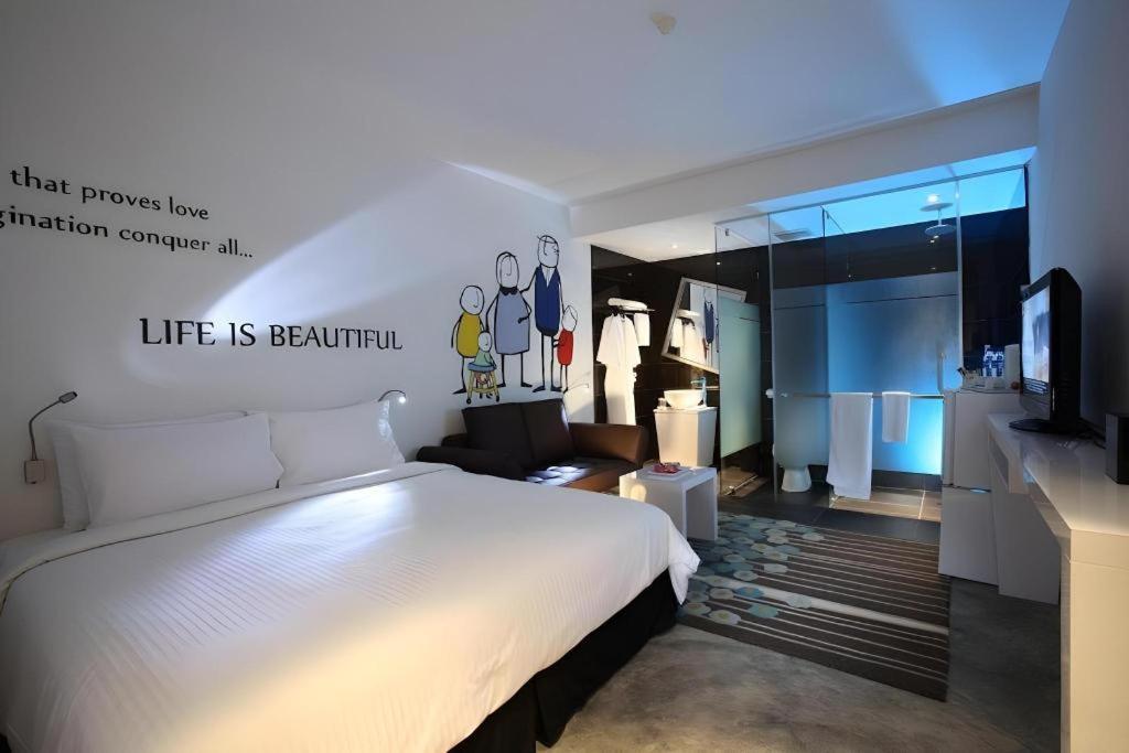 Zoom Inn Boutique Hotel - Danga Bay Johor Bahru Exterior photo